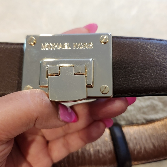 Michael Kors Brown Leather Belt with Gold Buckle Adjustable - Picture 4 of 10